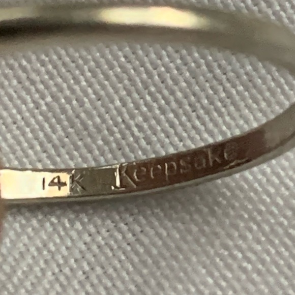 COPY - 14k Keepsake ring - Picture 2 of 2